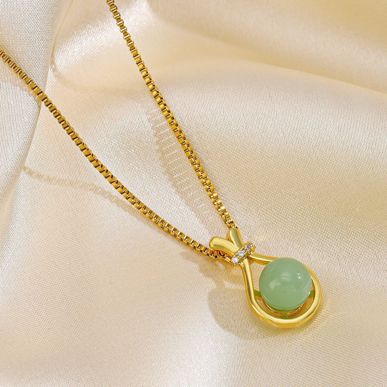 Kalung Giok Hetian Emas 18K - Stainless Steel Anti Kusam, Aksesoris Fashion & Pembawa Rezeki - 我的商店