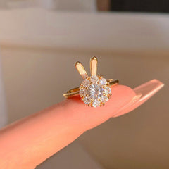 Cincin Wanita Kelinci Berputar - Stainless Steel, Berlian, Elegan & Trendi!