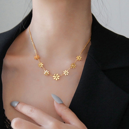 Kalung Wanita Liontin Bunga Daisy - Stainless Steel Lapis Emas, Tidak Kusam, Elegan & Trendi! - 我的商店