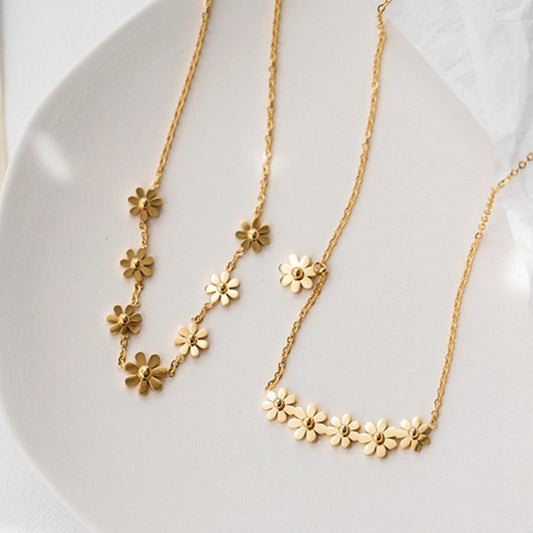 Kalung Wanita Liontin Bunga Daisy - Stainless Steel Lapis Emas, Tidak Kusam, Elegan & Trendi! - 我的商店