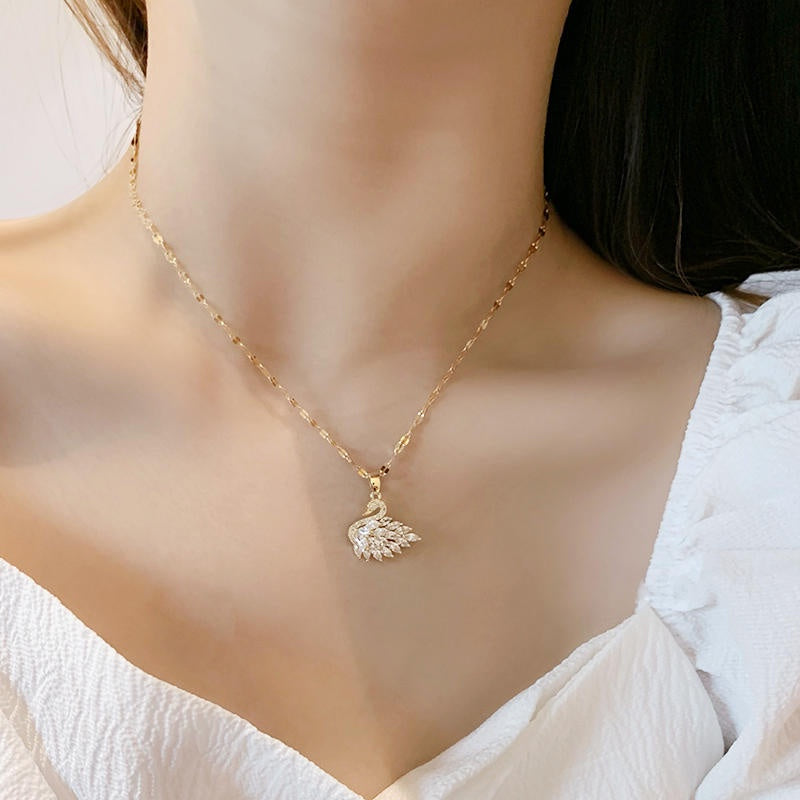 Kalung Wanita Angsa Merah Muda - Stainless Steel Lapis Emas 18K, Tidak Kusam, Elegan & Cocok untuk Hadiah Mewah! - 我的商店