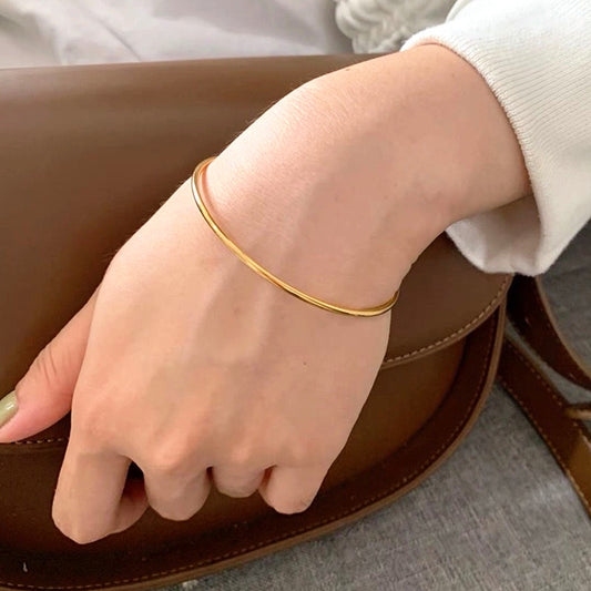 Gelang Wanita Sederhana - Stainless Steel Lapis Emas 18K Gaya Korea, Elegan & Trendi! - 我的商店