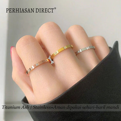 Cincin Titanium Wanita Berlian Emas 18K Korean Style Aesthetic Anti Karat Aksesoris Ring