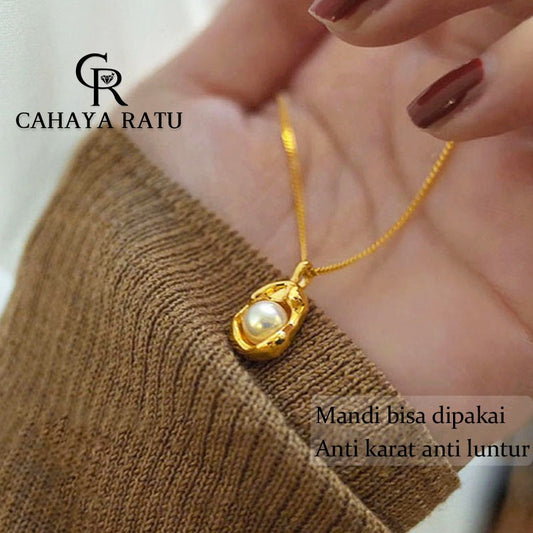 Kalung Titanium Wanita Mutiara Emas 18K Anti Karat Aesthetic Elegan Prancis Terbaru 2024 Aksesoris Perhiasan Necklace