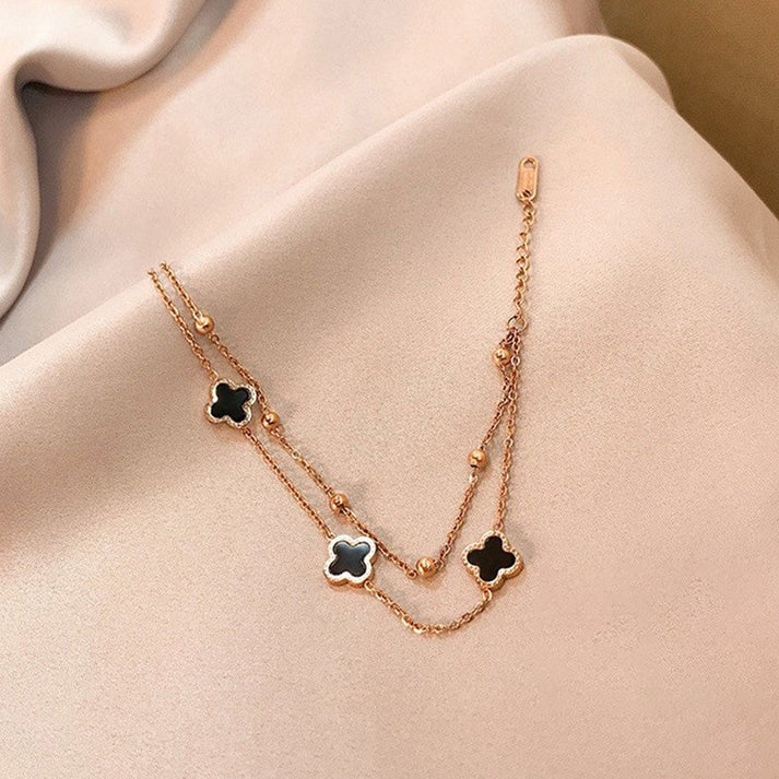 Gelang Keberuntungan Daun Semanggi untuk Wanita – Bangle Stainless Steel Vintage, Anti Karat & Fashionable - 我的商店
