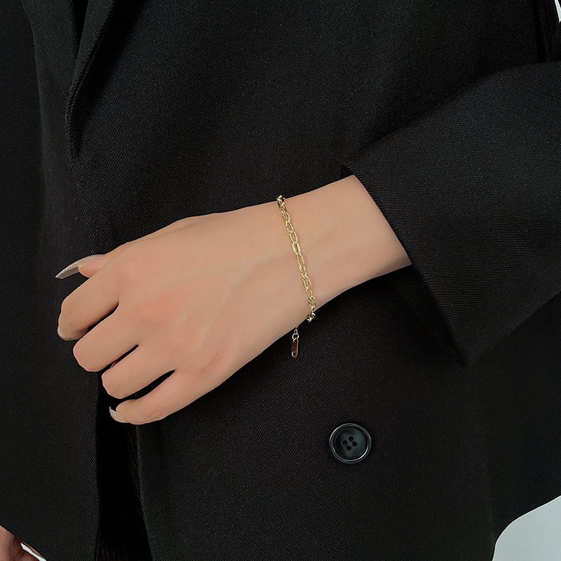 Gelang untuk Wanita dengan Pendant Embossed Buckle Lucky Charm 2025 - Anti Pudar | Aksesoris Perhiasan Hadiah Ulang Tahun - 我的商店