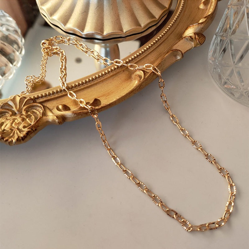 Gelang untuk Wanita dengan Pendant Embossed Buckle Lucky Charm 2025 - Anti Pudar | Aksesoris Perhiasan Hadiah Ulang Tahun - 我的商店