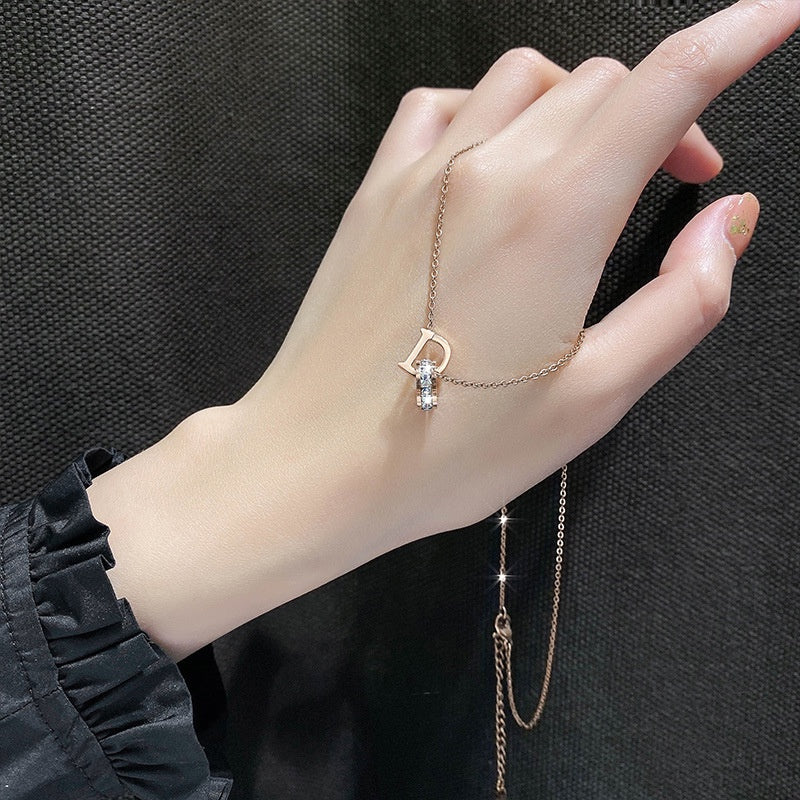 Kalung D Emas Wanita - Perhiasan Stainless Steel Elegan Anti Kusam, Aksesoris Fashion Trendy, Hadiah Spesial, Grosir Harga Terbaik - 我的商店
