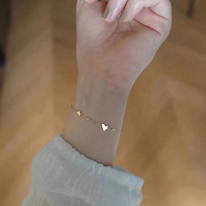 Gelang untuk Wanita dengan Pendant Hati Mini - Lucky Charm 2023 Anti Pudar | Perhiasan Hadiah Ulang Tahun - 我的商店